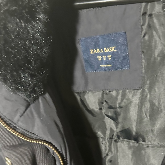 Zara Black Toggle Jacket with Fur Collar - Picture 4 of 10